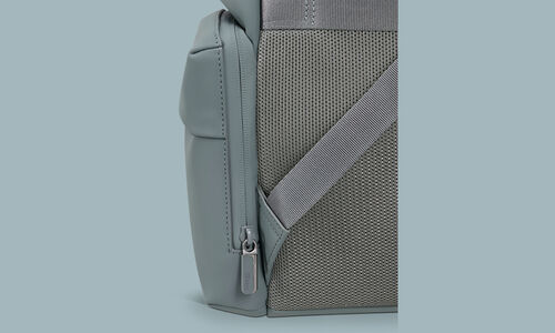 Side pockets