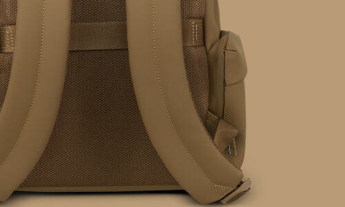 Side pockets