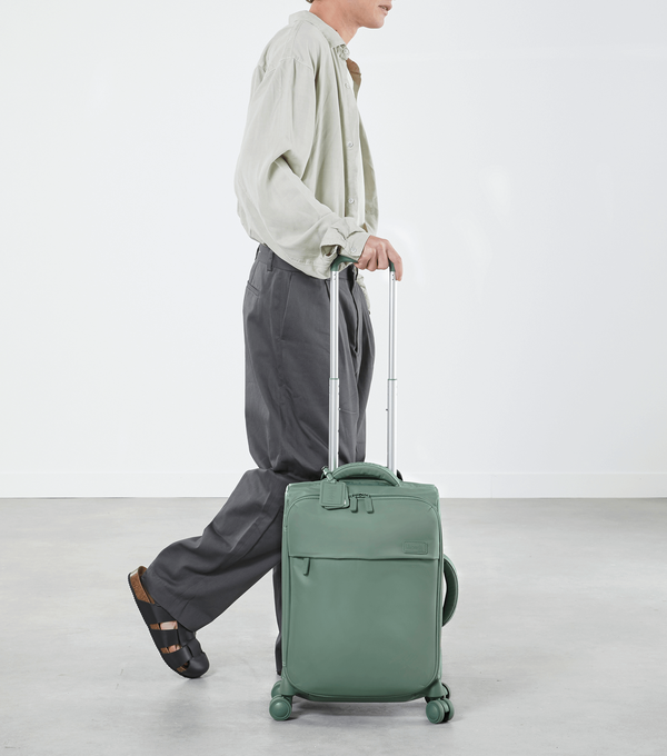 Plume Cabin suitcase