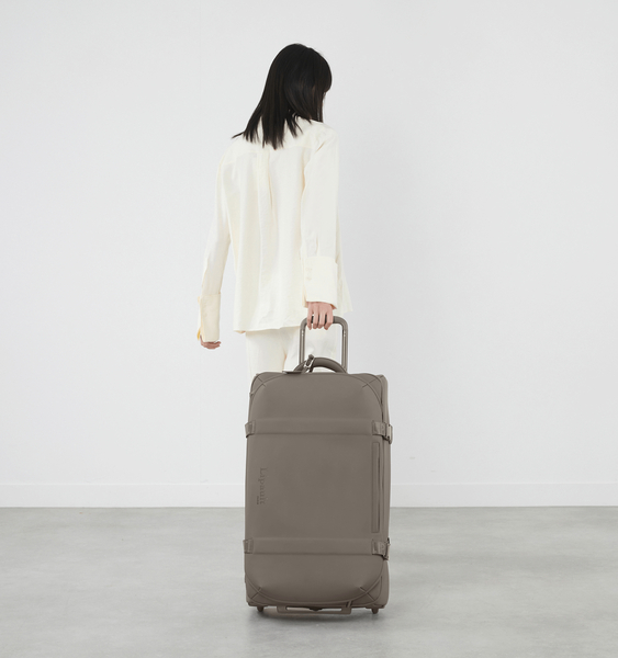 Lost In Berlin Exile Duffle with Wheels 72cm Lost In Berlin Exile Duffle with Wheels 72cm