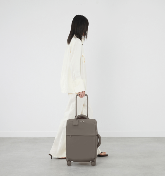 Lost In Berlin Cabin suitcase 55cm