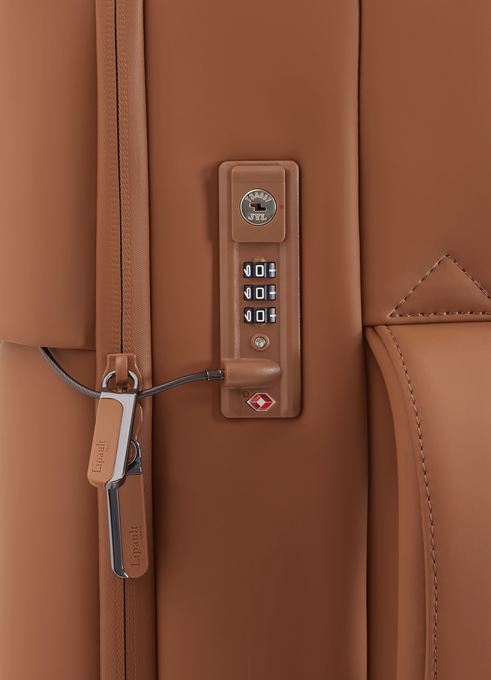 Lipault Lost In Berlin Cabin 2.0 55cm  Nutsy Nut Lipault Lost In Berlin Cabin 2.0 55cm  Nutsy Nut