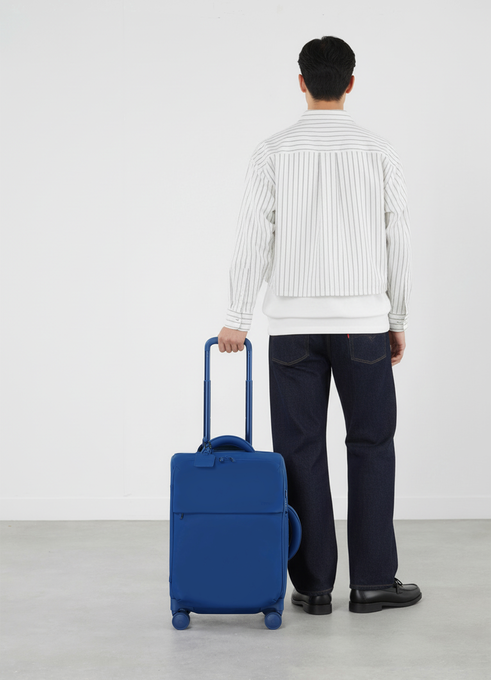 Lost In Berlin Cabin suitcase 55cm