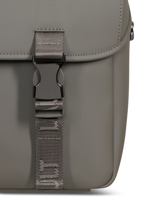 Lost In Berlin Crossbody bag Exile